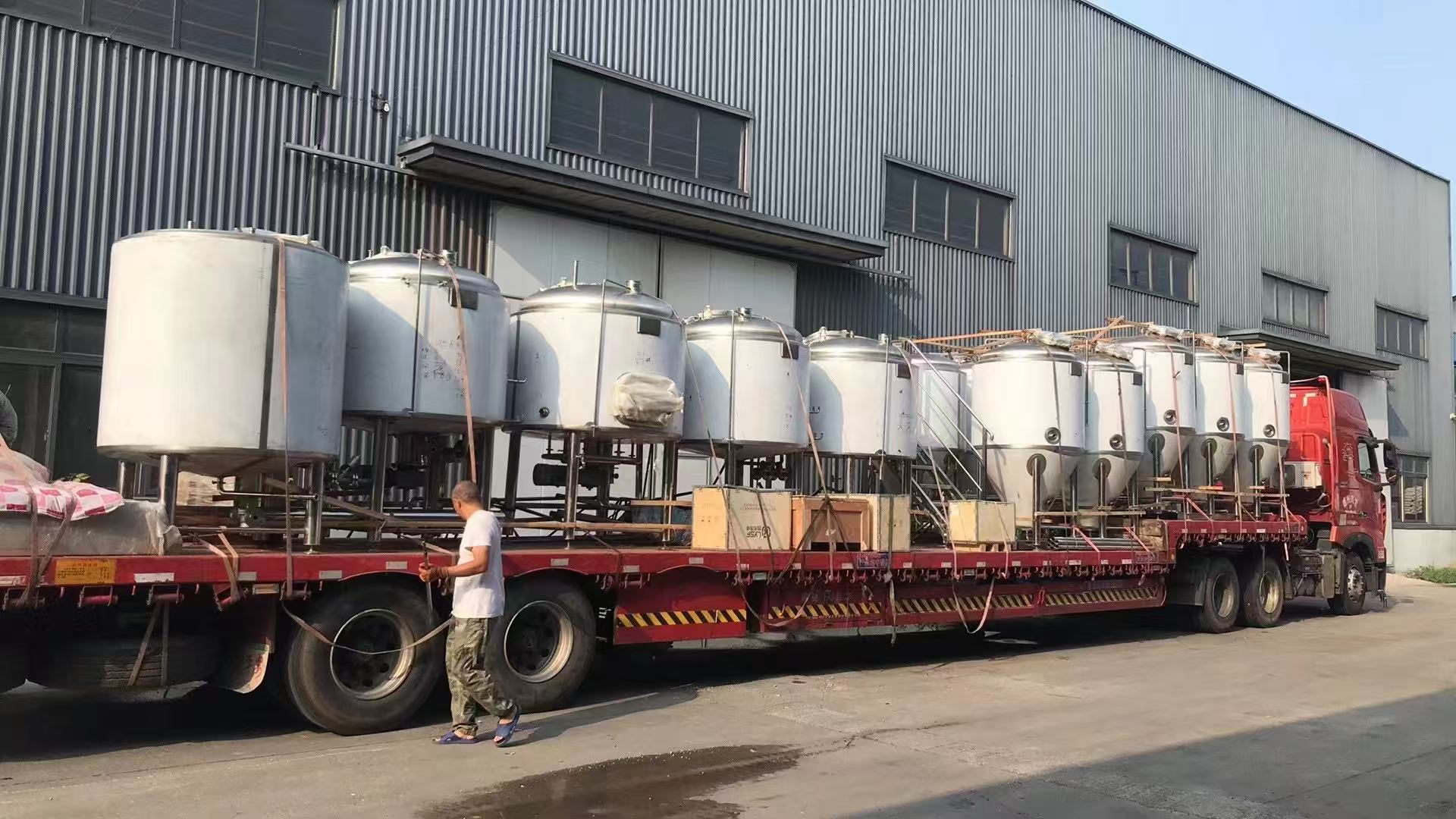 集安精酿啤酒设备厂—精酿啤酒设备